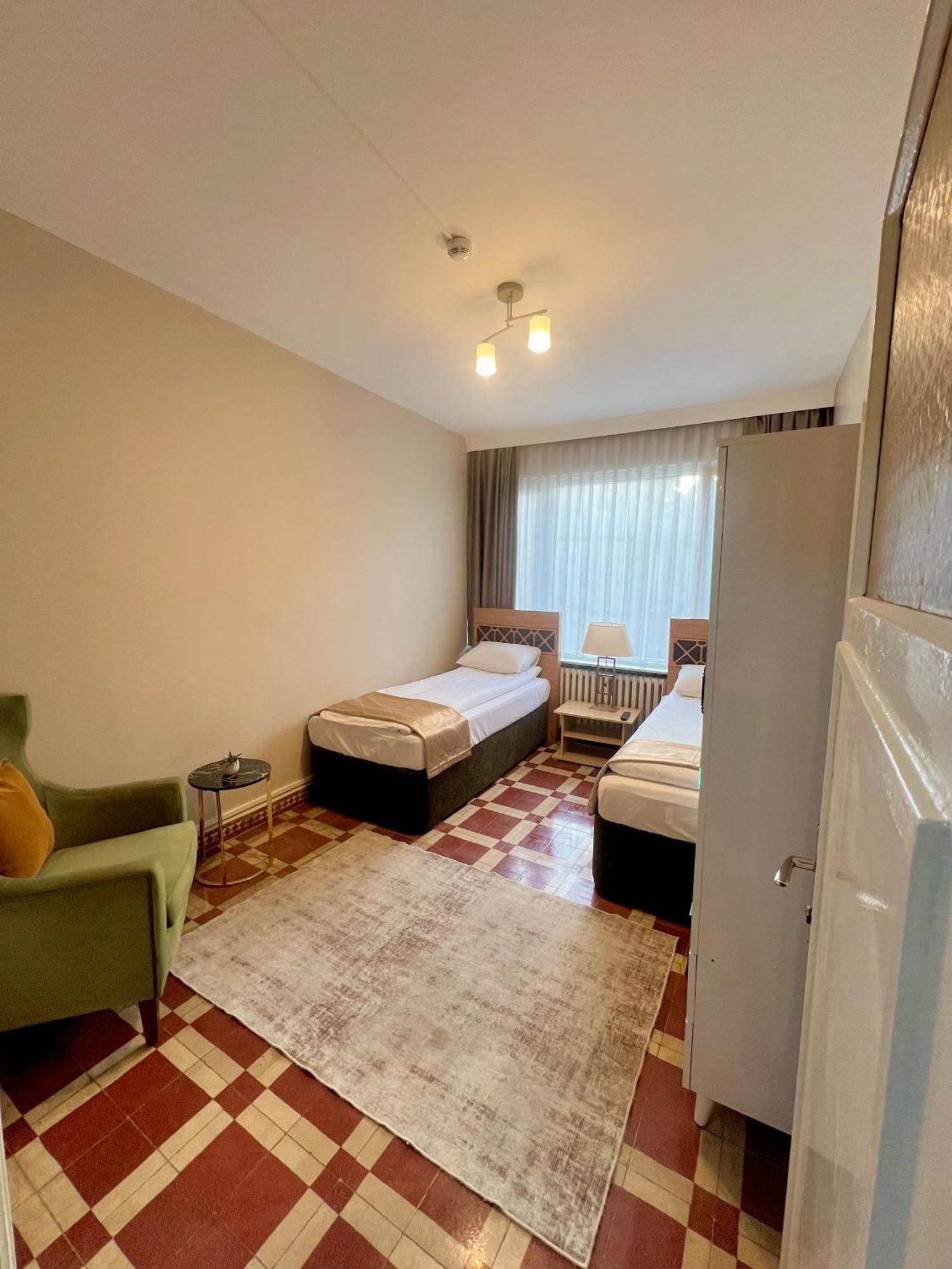 Findik Palas Otel Istanboel Buitenkant foto