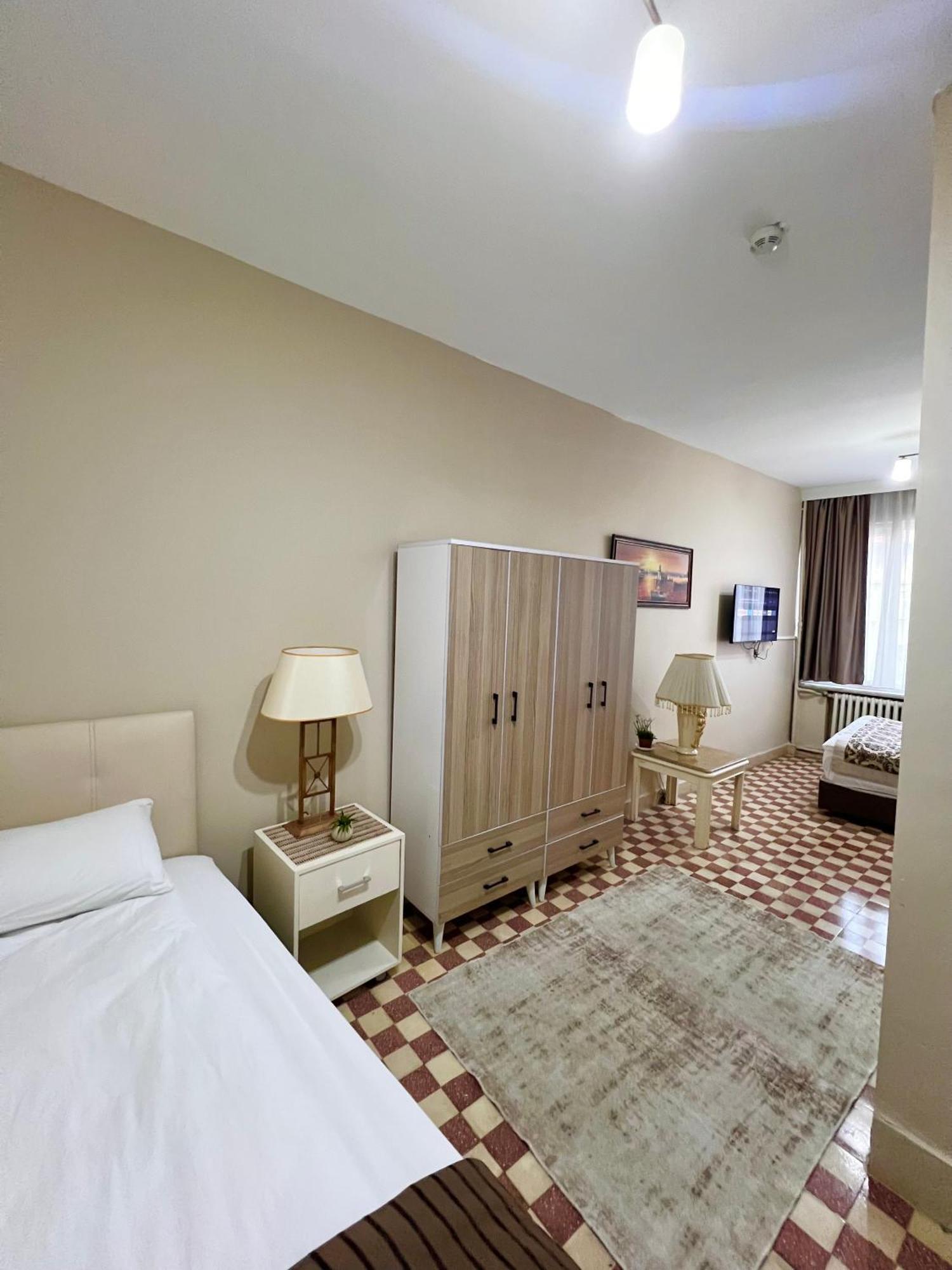 Findik Palas Otel Istanboel Buitenkant foto